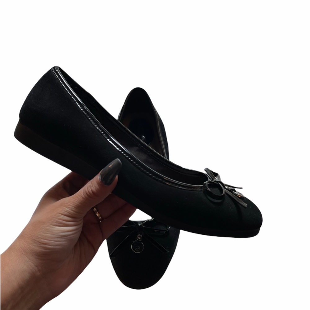 Giani Bernini Black Flats